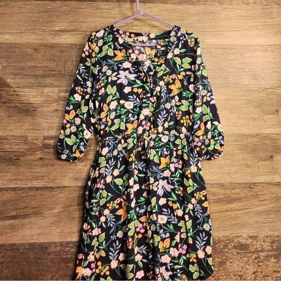 LOFT Dresses & Skirts - LOFT Floral Long Sleeve Dress